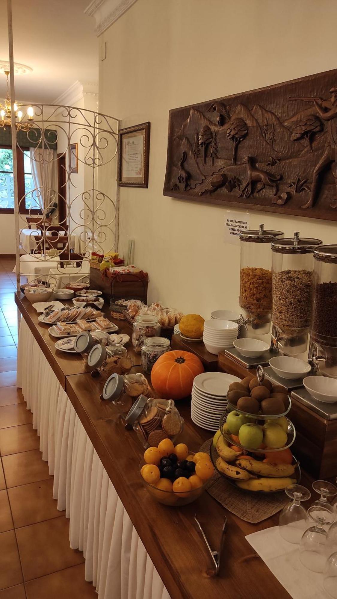 Hotel Amandi O Grove Bagian luar foto