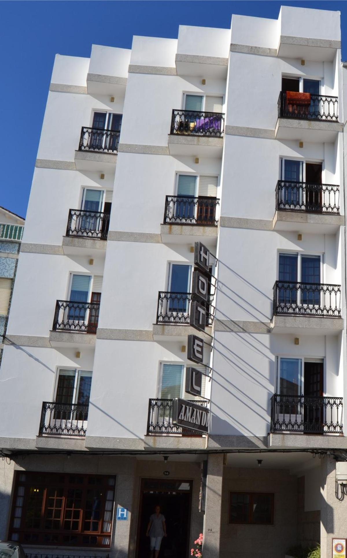 Hotel Amandi O Grove Bagian luar foto