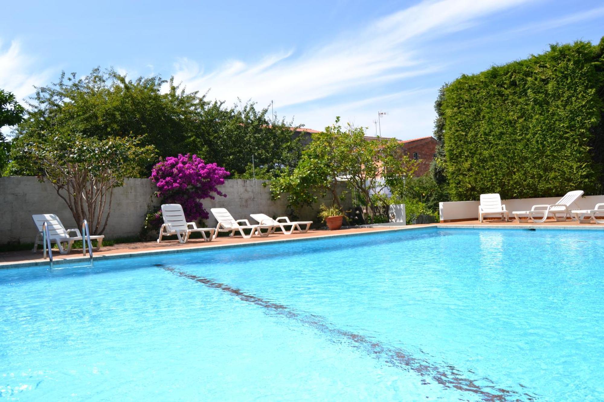 Hotel Amandi O Grove Bagian luar foto