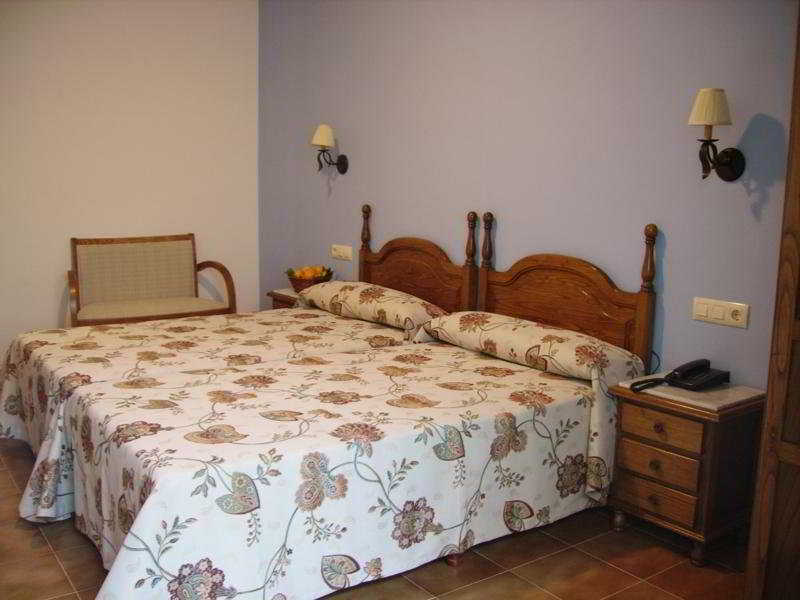 Hotel Amandi O Grove Bagian luar foto
