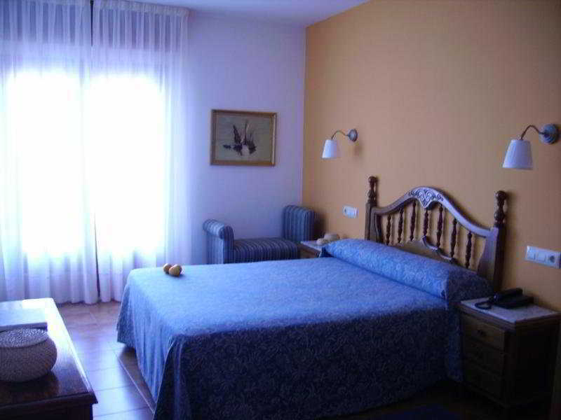 Hotel Amandi O Grove Bagian luar foto